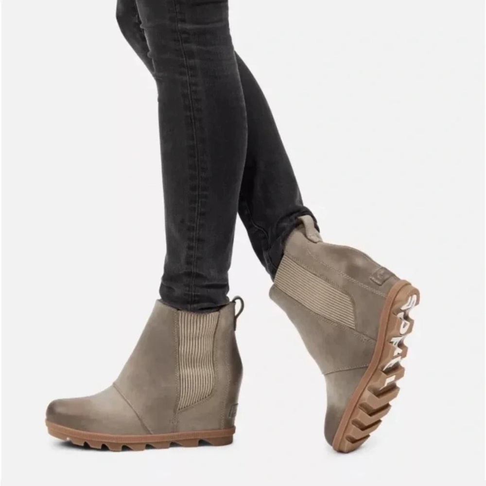 Sorel | Women's Taupe Brushed Suede Joan Of Arctic Pull On Wedge Ankle Boots 9.5